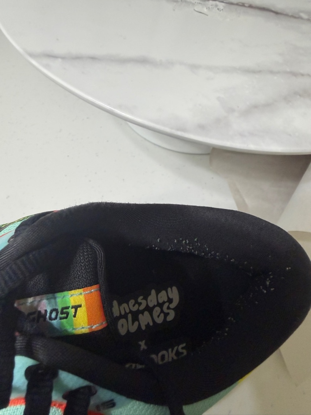 Brooks Ghost 15 Run Proud Rainbow Pride size 8 - Picture 7 of 10